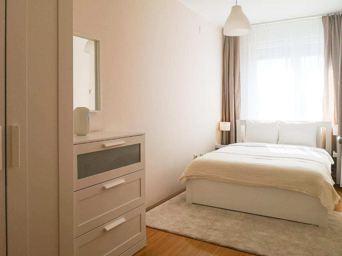 נובי סאד Filinhome Papa Suite 4 מראה חיצוני תמונה